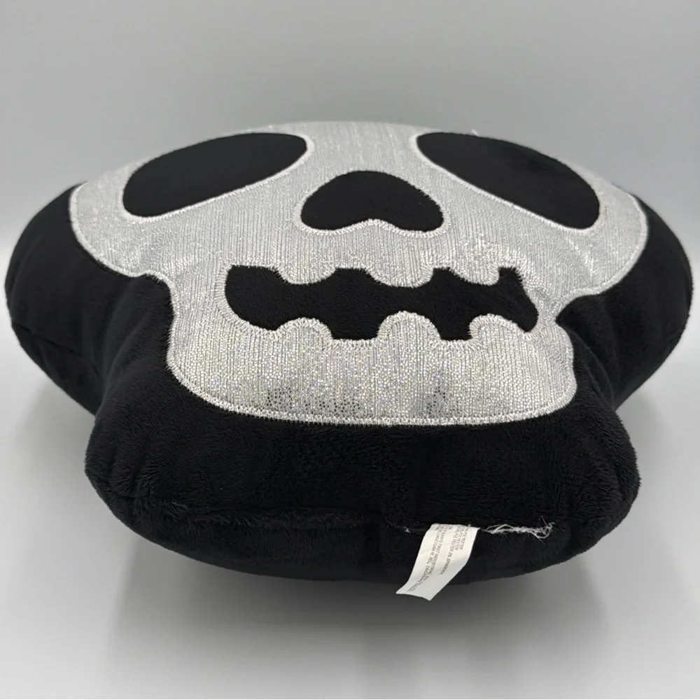 Halloween Skull Velvety Soft Throw Pillow Skeleton 2024 Black
